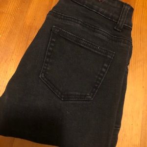 Black Skinny jeans